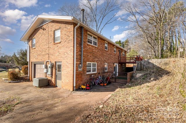 4000 Elizabeth Street, Hickory, NC 28601