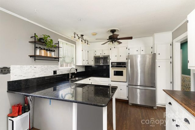 4000 Elizabeth Street, Hickory, NC 28601