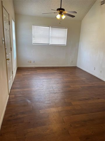 120 W Heron Street, Denison, TX 75021