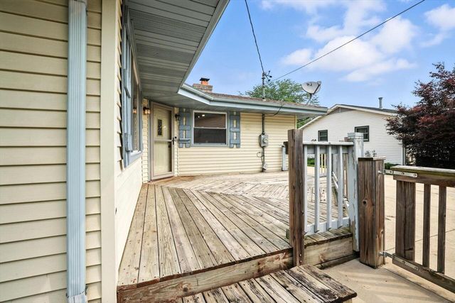 9017 Carol Ann DRIVE, Sturtevant, WI 53177