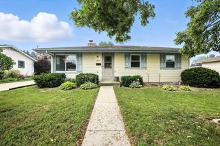 9017 Carol Ann DRIVE, Sturtevant, WI 53177