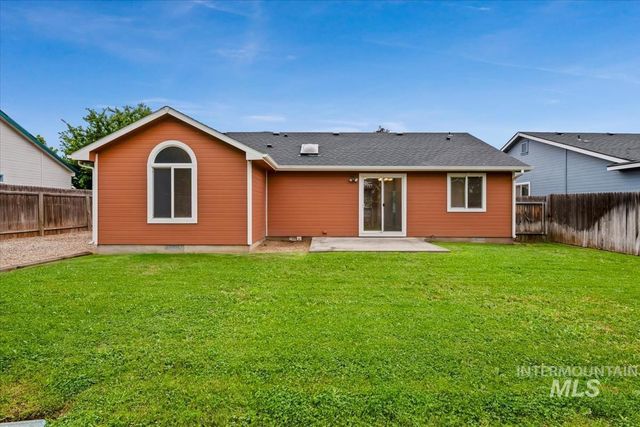 756 E Blue Heron St, Meridian, ID 83646