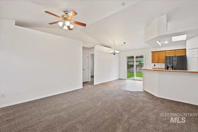 756 E Blue Heron St, Meridian, ID 83646