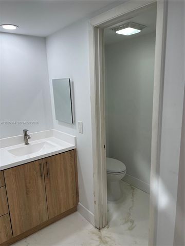 9105 SW 19th Place A, Davie, FL 33324