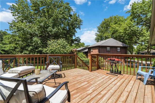 405 N Cleveland Avenue, Belton, MO 64012