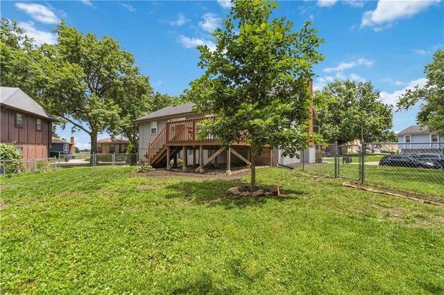 405 N Cleveland Avenue, Belton, MO 64012