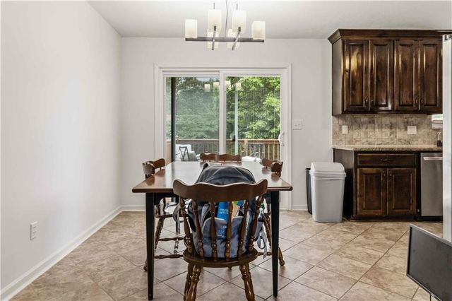 405 N Cleveland Avenue, Belton, MO 64012