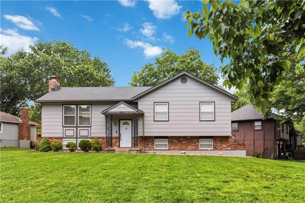 405 N Cleveland Avenue, Belton, MO 64012
