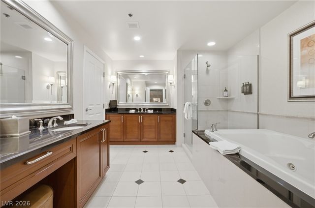 135 East Harmon Avenue 1201, Las Vegas, NV 89109