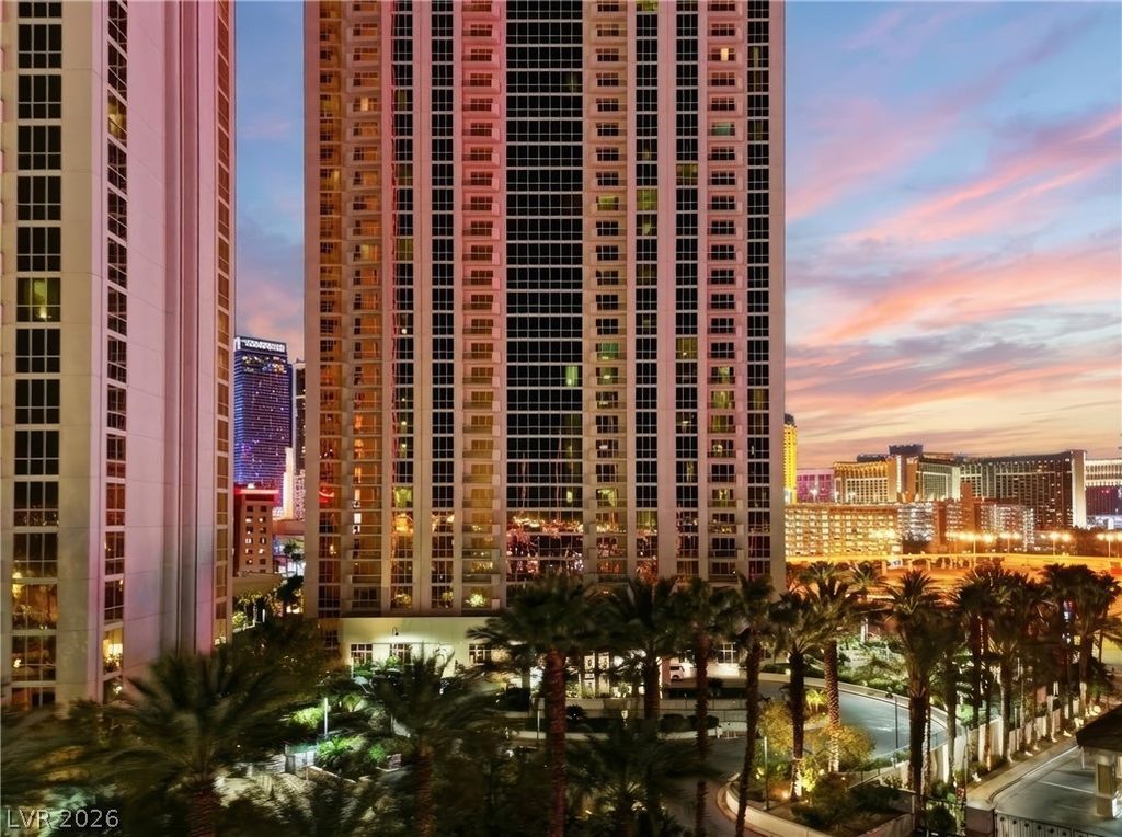 135 East Harmon Avenue 1201, Las Vegas, NV 89109
