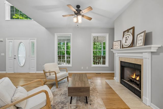 8565 Cub Creek Rd, Nashville, TN 37209