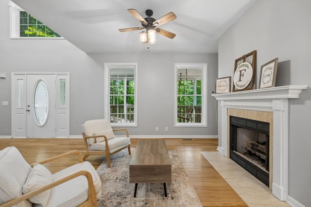 8565 Cub Creek Rd, Nashville, TN 37209