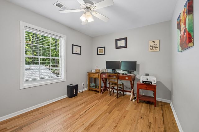 8565 Cub Creek Rd, Nashville, TN 37209