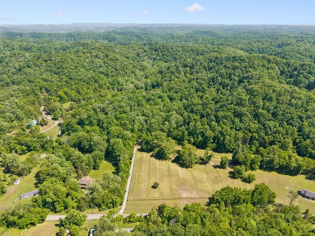 8565 Cub Creek Rd, Nashville, TN 37209