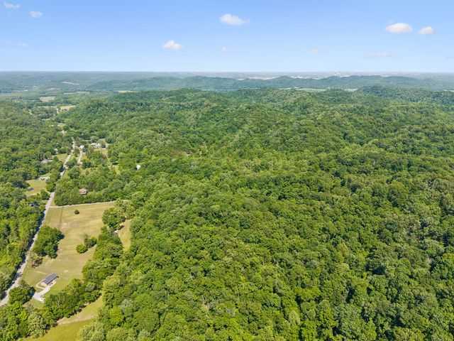 8565 Cub Creek Rd, Nashville, TN 37209