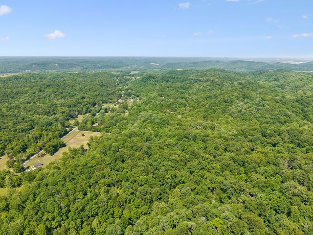 8565 Cub Creek Rd, Nashville, TN 37209