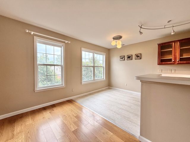 2737 Barclay Way, Ann Arbor, MI 48105