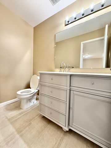 2737 Barclay Way, Ann Arbor, MI 48105