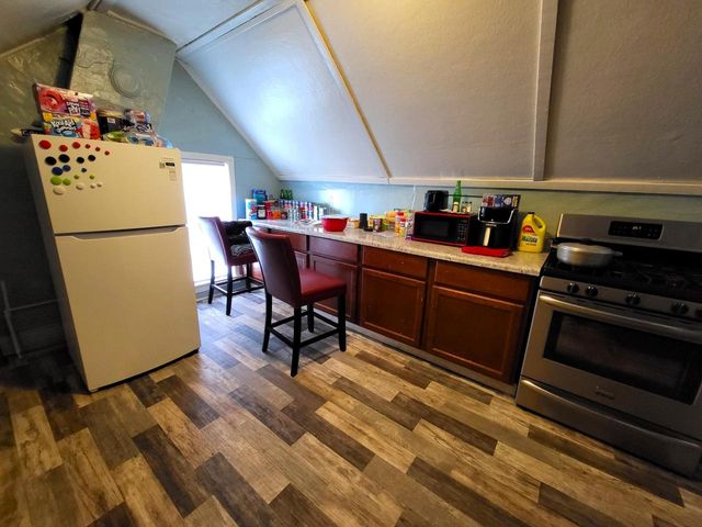 1115 S 33rd STREET #1115A, Milwaukee, WI 53215