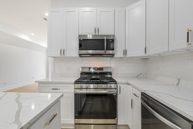 1114 N Wolcott Avenue 3F, Chicago, IL 60622