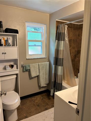 1338 S Side Ave, Spring Hill, PA 15212