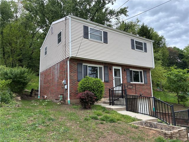1338 S Side Ave, Spring Hill, PA 15212
