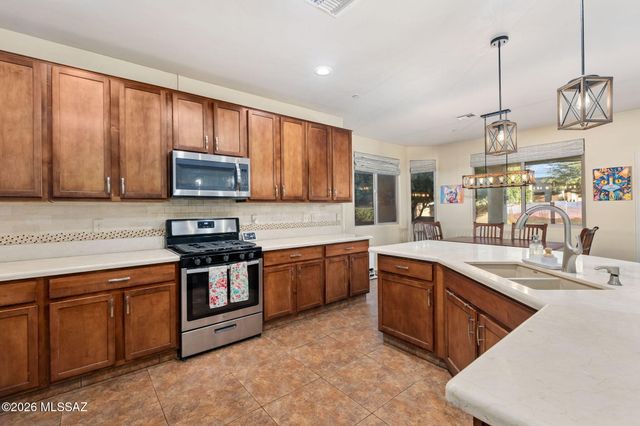 11673 W Barley Drive, Marana, AZ 85653