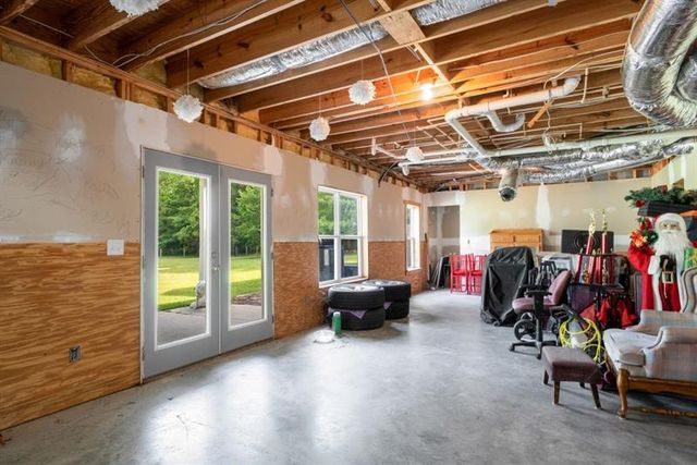 692 Brooks Woolsey Road, Brooks, GA 30205