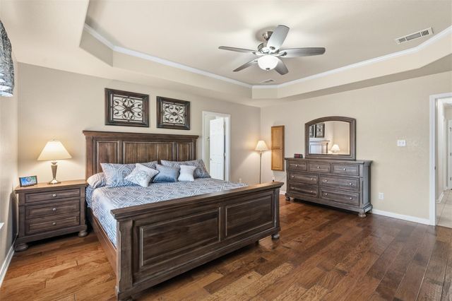 420 Rundberg DR, Jarrell, TX 76537