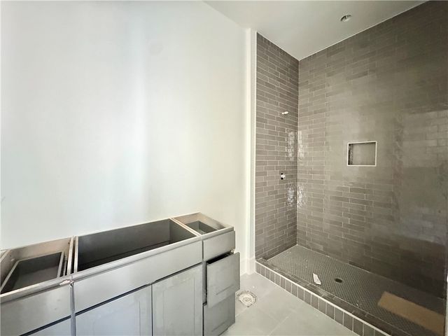 2938 N Old Wire Road, Fayetteville, AR 72703