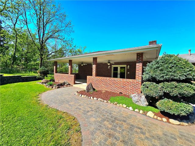 2977 Clay Pike, Sewickley Twp, PA 15678