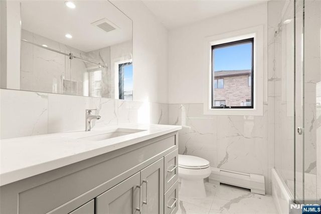 230 8th Street A, Palisades Park, NJ 07650