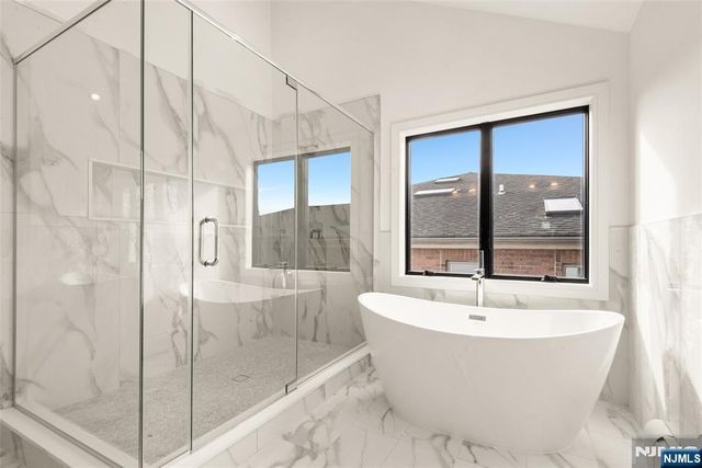 230 8th Street A, Palisades Park, NJ 07650