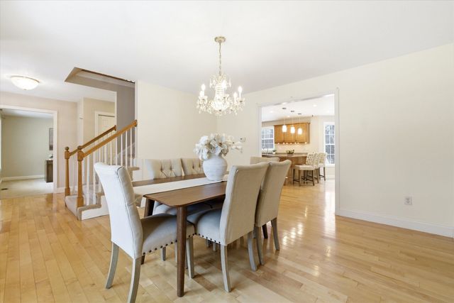 4 Wasserman Heights, Merrimack, NH 03054