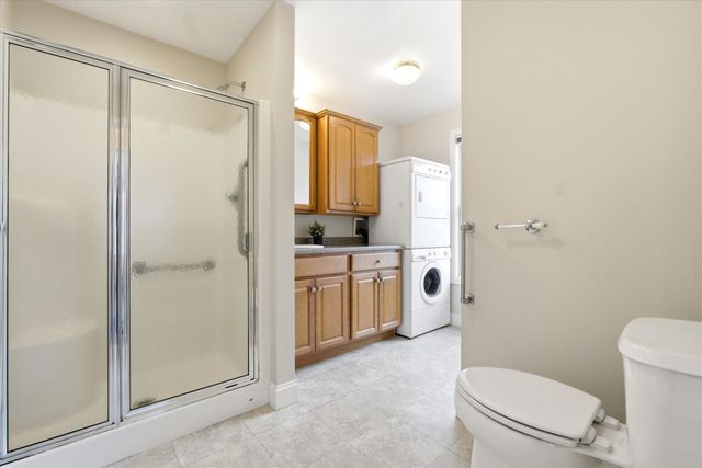 4 Wasserman Heights, Merrimack, NH 03054