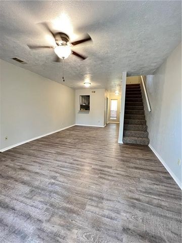 3802 College Main Street 8, Bryan, TX 77801