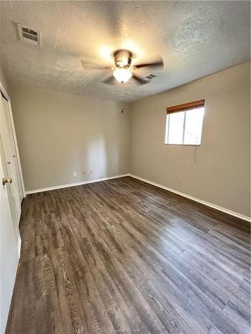 3802 College Main Street 8, Bryan, TX 77801