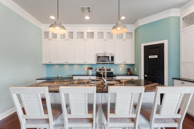 511 Summit Drive, Grove, OK 74344