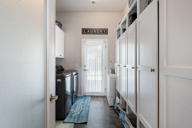 511 Summit Drive, Grove, OK 74344