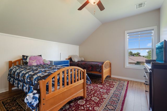 511 Summit Drive, Grove, OK 74344