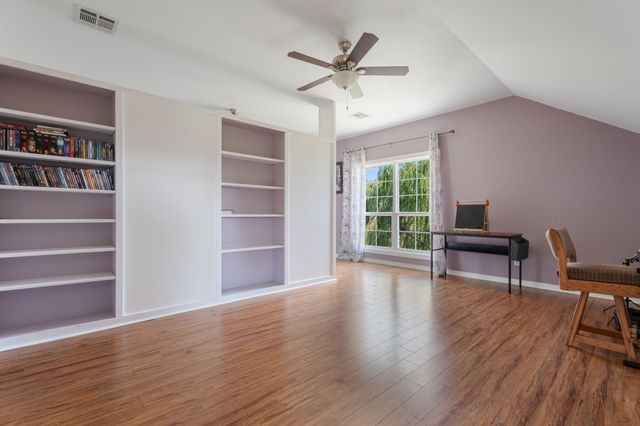 511 Summit Drive, Grove, OK 74344