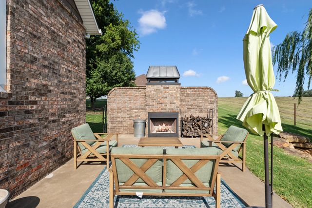 511 Summit Drive, Grove, OK 74344