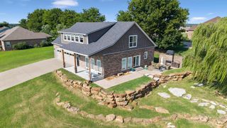 511 Summit Drive, Grove, OK 74344