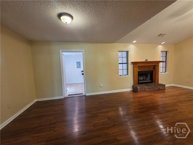 600 Cross Creek Drive, Midway, GA 31320
