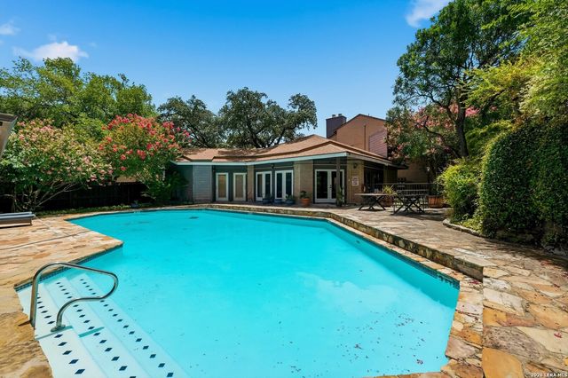 8611 Datapoint Dr Apt 21, San Antonio, TX 78229