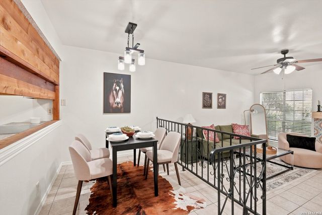 8611 Datapoint Dr Apt 21, San Antonio, TX 78229