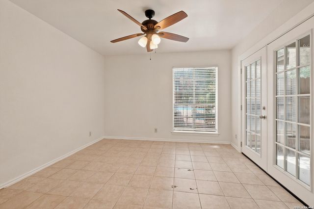 8611 Datapoint Dr Apt 21, San Antonio, TX 78229