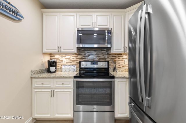 2413 S Flagler Avenue, Flagler Beach, FL 32136