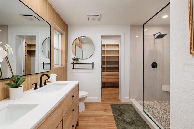 120 97TH AVENUE NE, St Petersburg, FL 33702