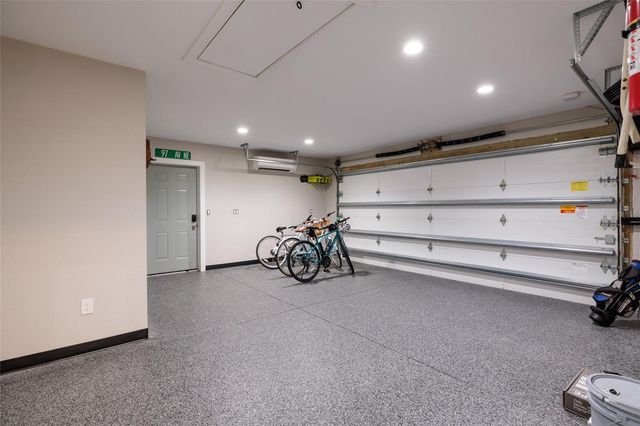 120 97TH AVENUE NE, St Petersburg, FL 33702